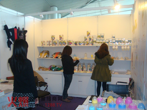 ��ƤƤ���ײ�ι�aƷ����ۋ냺��Ʒչ�ϴ�Ź��