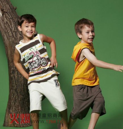 �ص�С��ͯ�b�c���y�ֹ�����������