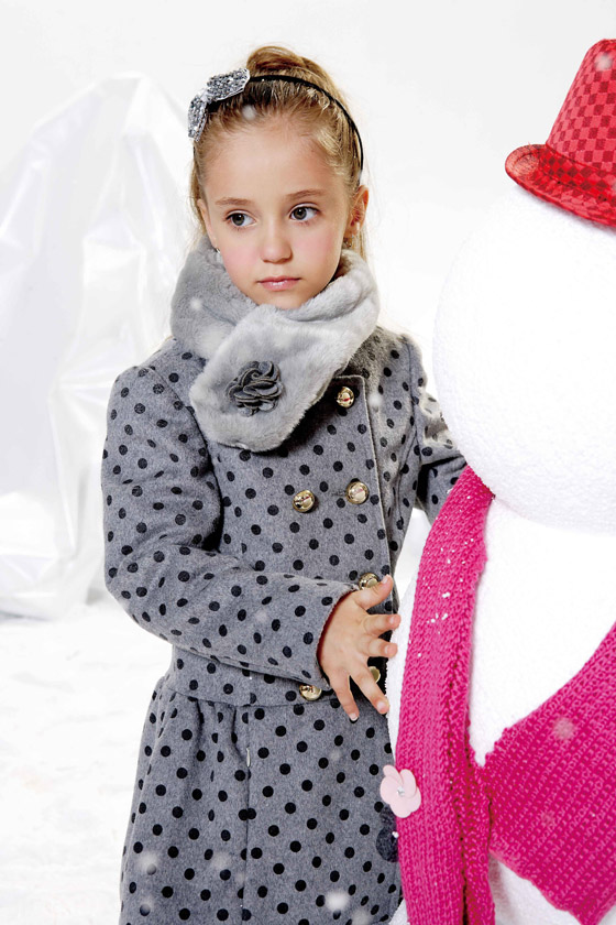 鉛筆俱樂(lè)部灰色點(diǎn)點(diǎn)童裝