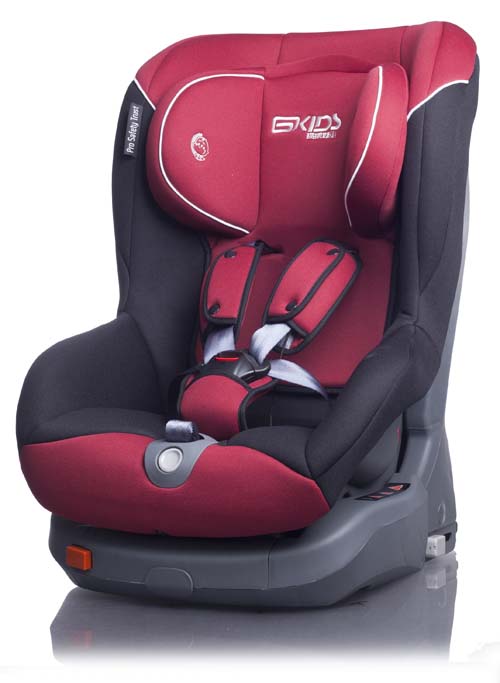環球娃娃智慧星安全座椅紅黑色左側
