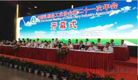 ����f(xi��)�ڶ�ʮһ�����(hu��)�������_(k��i) ��һ��(gu��)�H�@5�(xi��ng)��(ji��ng)