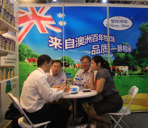 皇家澳紐總經理洽談業務