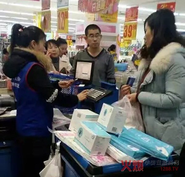 ʮ���ЋD�ł��I�����N���^�|��ʮ�½Y�����Ʒ�ơ������Z�������M��ĸ������