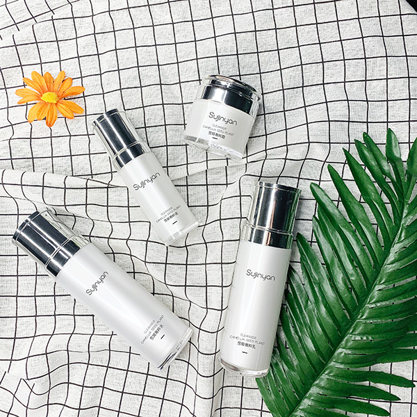 蘇瑾妍雪凝精粹護膚套裝