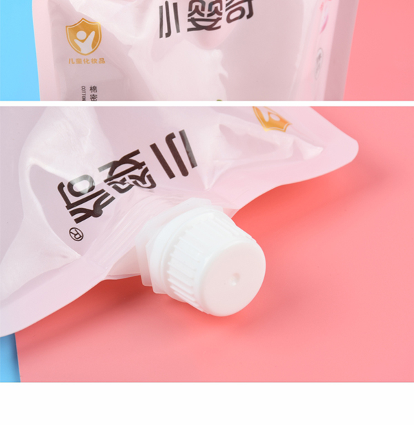 小嬰奇嬰童蜜桃果洗發沐浴露 (7).jpg