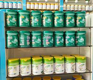 母嬰門店產(chǎn)品陳列1