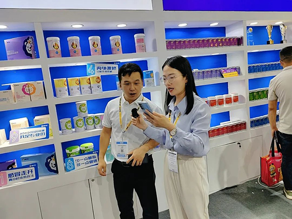 施貝安營養品上海CBME 01.05.jpg