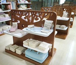 蕓生親子家寢品牌·新疆旗艦店展柜