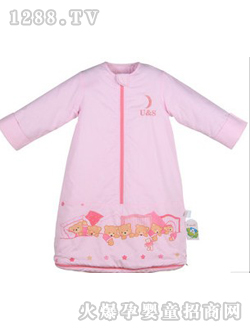 ����С�ܷۼt˯��