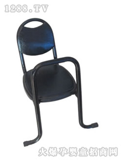 ������ͯ���κ�ɫ����