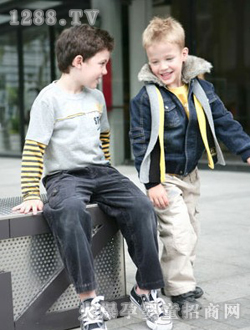 �Ϳ�����ͯ�b