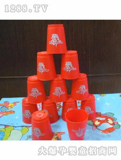 趣多多夜光魔術速疊杯玩具