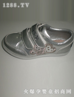 ��؈֮���y��ɫ�r��ͯЬ