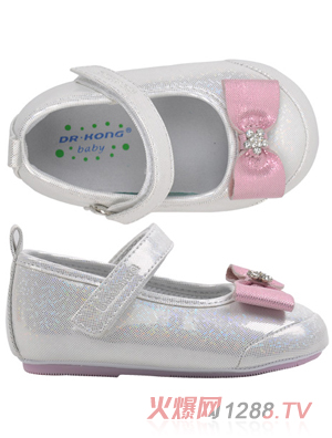 ����ʿBB��ǰЬ�y��ɫ