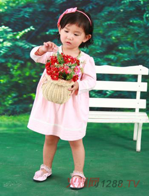 �Ͽ���Ůͯ�L(zh��ng)���B��ȹ