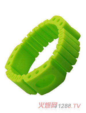 BUGOUT�w������֭h�Gɫ